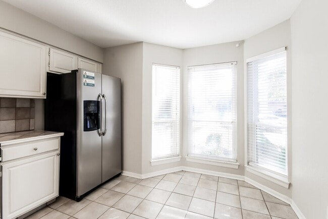 Building Photo - 5014 Otter Peak Dr