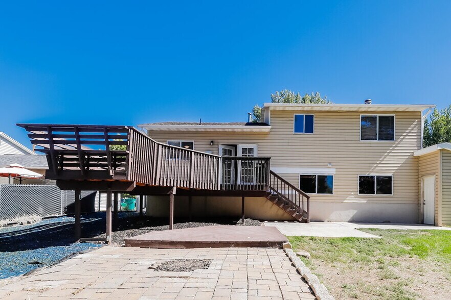 Building Photo - 4867 3000 W St