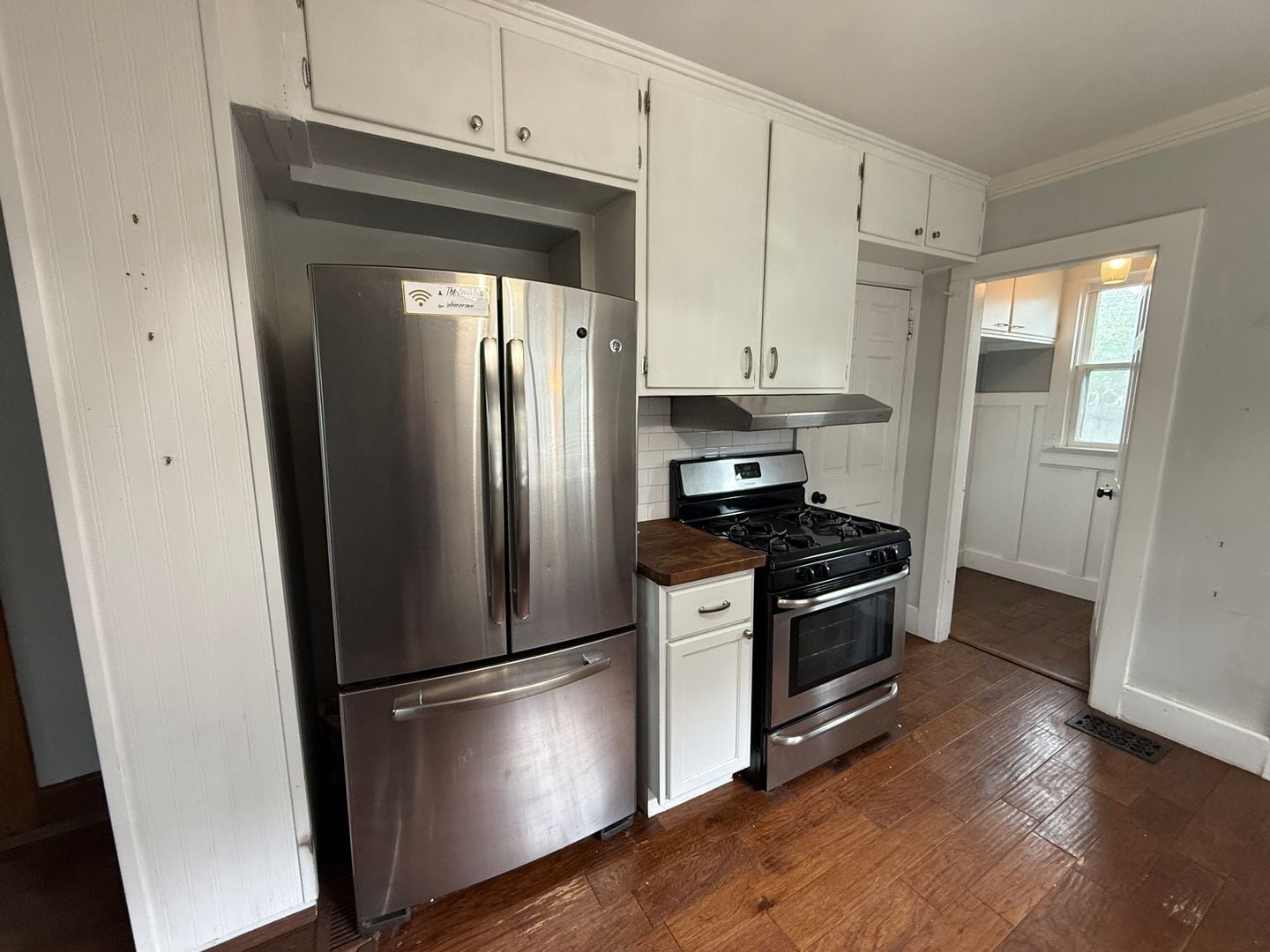 Building Photo - 403 Englewood Ct