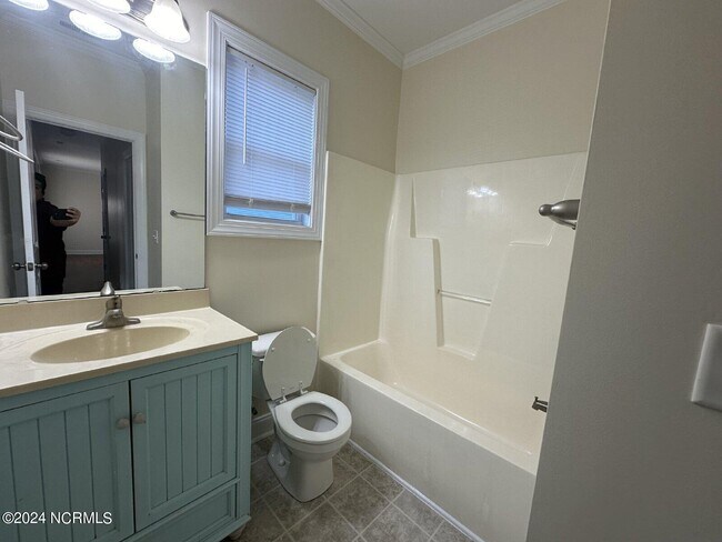 Building Photo - 115 Boysenberry Fields Rd