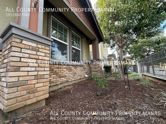 Building Photo - 18066 Lemon Dr