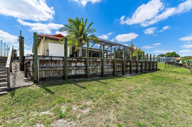 Building Photo - 149 NE Sagamore Terrace