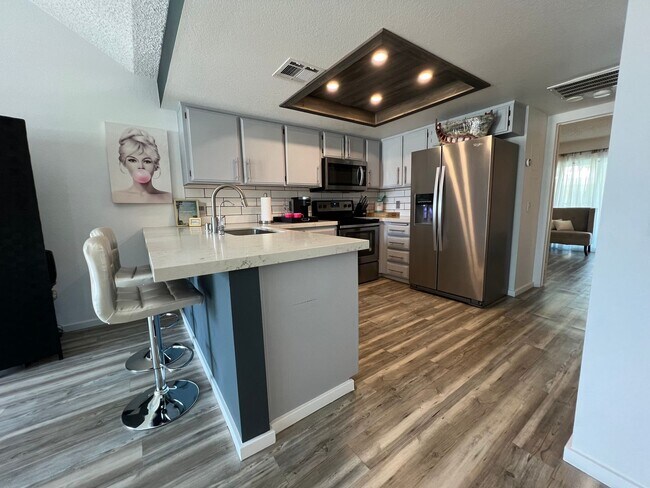Building Photo - 32505 Candlewood Dr
