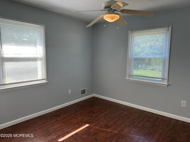 Building Photo - 456 Hulse Ave