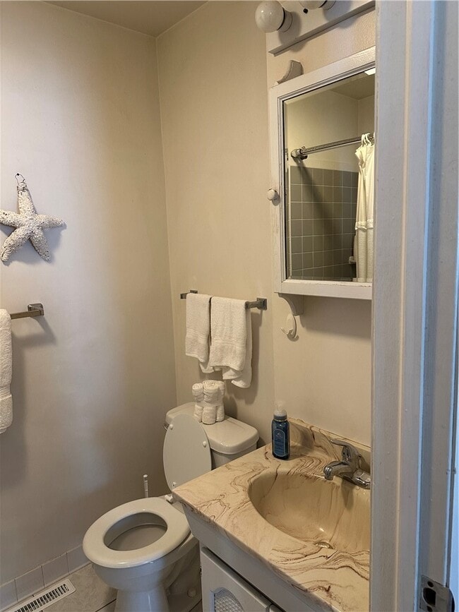 Building Photo - 1878 Ridge Rd