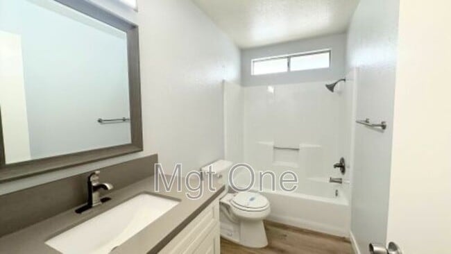 Building Photo - 4295 Gird Ave