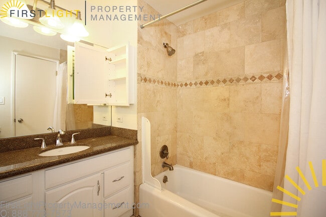 Building Photo - 503 Avenue G - Ave