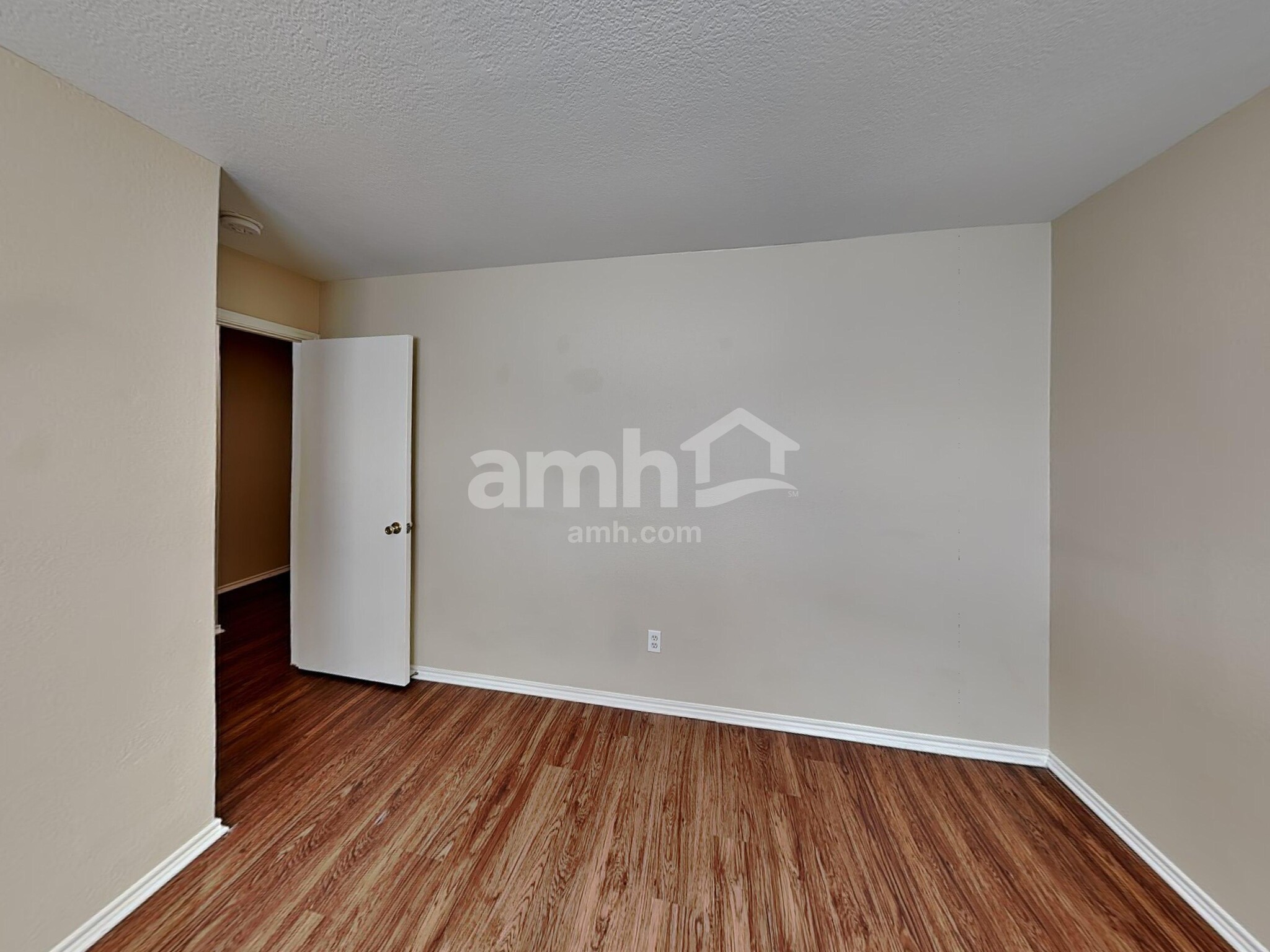 Building Photo - 11004 Monahan Park