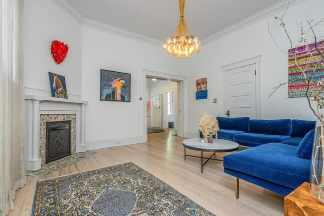 Building Photo - 242 Haralson Ave NE