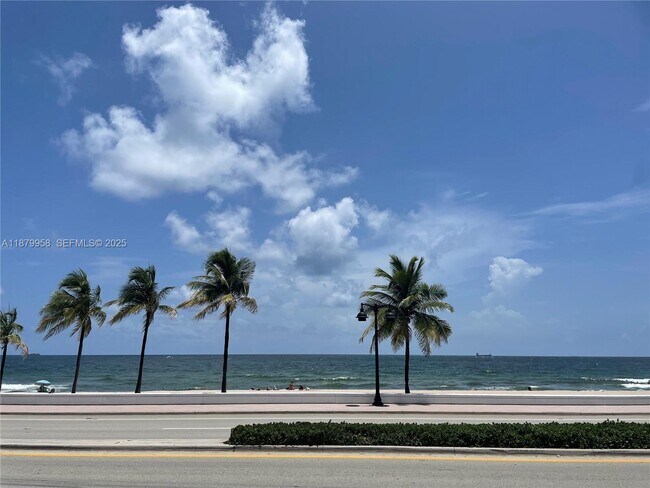 Building Photo - 209 N Fort Lauderdale Beach Blvd