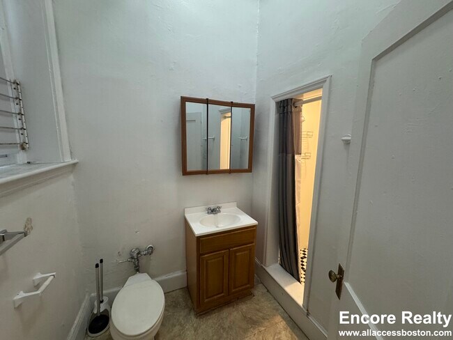 Building Photo - 1173 Boylston St