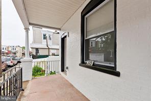 Building Photo - 38 S Salford St