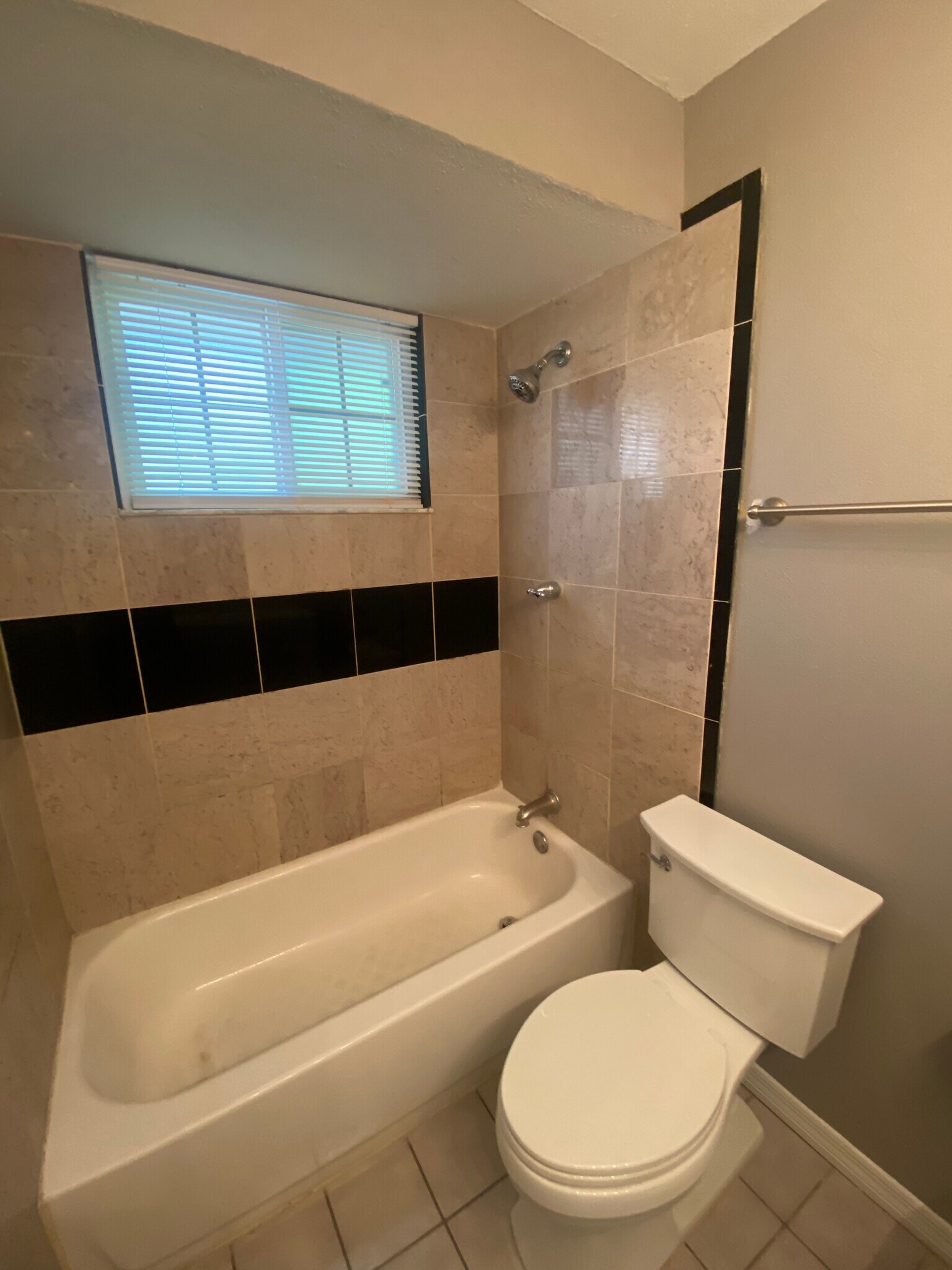 Building Photo - 5109 Burnside Ct