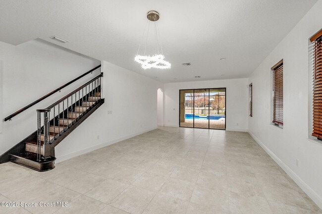 Building Photo - 7782 Paragrass Ave