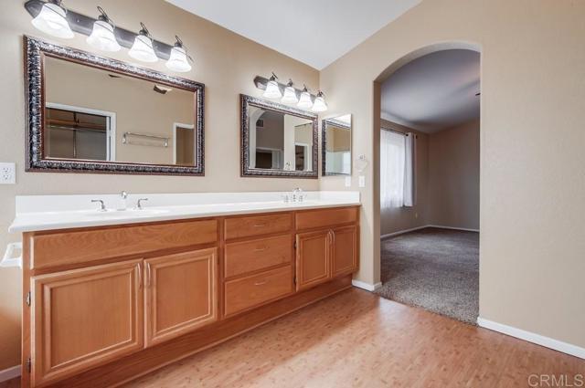 Building Photo - 777 Aldea Dr