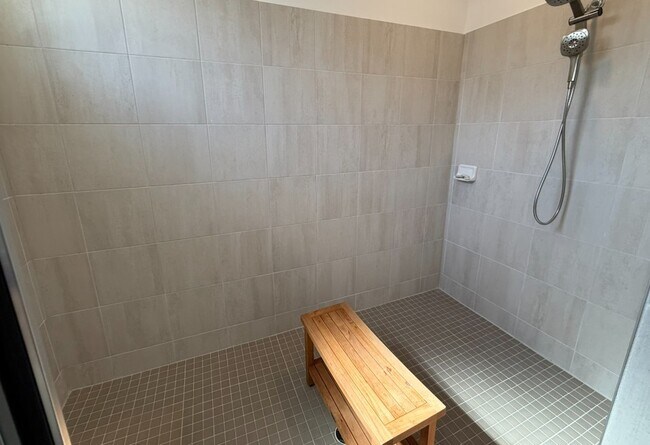Building Photo - 4967 Seafoam Trl