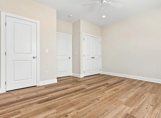 Building Photo - New Townhome in Hartbrook!
