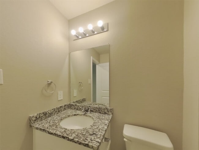 Building Photo - 15791 Del Norte Dr