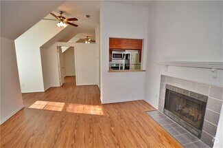 Building Photo - 3701 Cedarplaza Ln