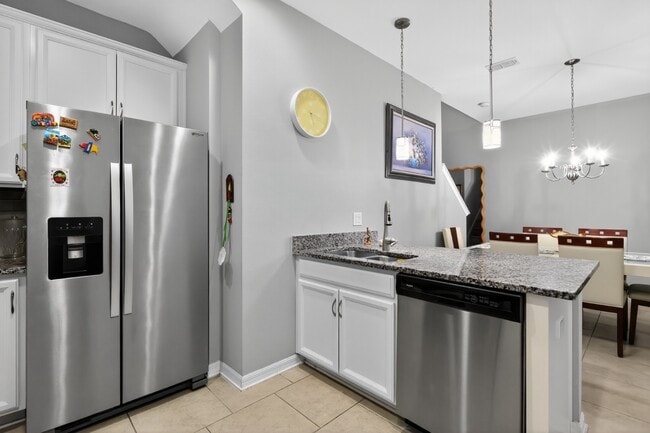 Building Photo - 17523 Promenade Dr