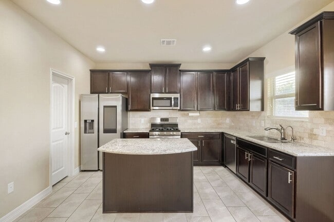 Building Photo - First time rental!