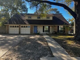 Building Photo - 835 Chatwood Dr