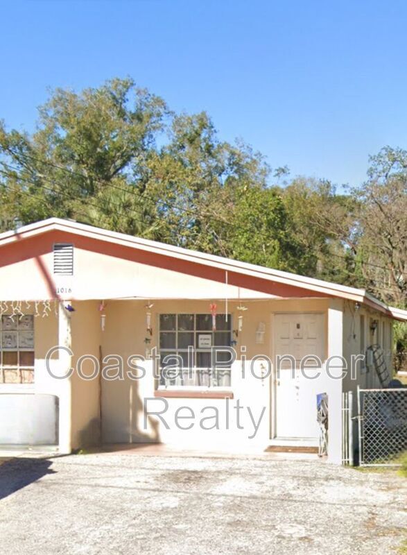 Building Photo - 1016 E Seneca Ave