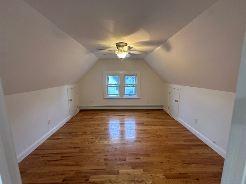 3rd floor bedroom 4 - 120 Cleveland Ave