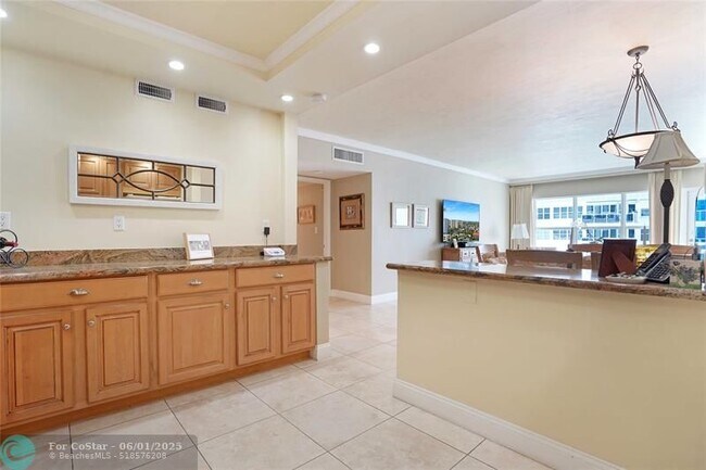 Building Photo - 3750 Galt Ocean Dr