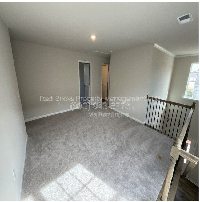 Building Photo - 1618 Swallow Tail Dr