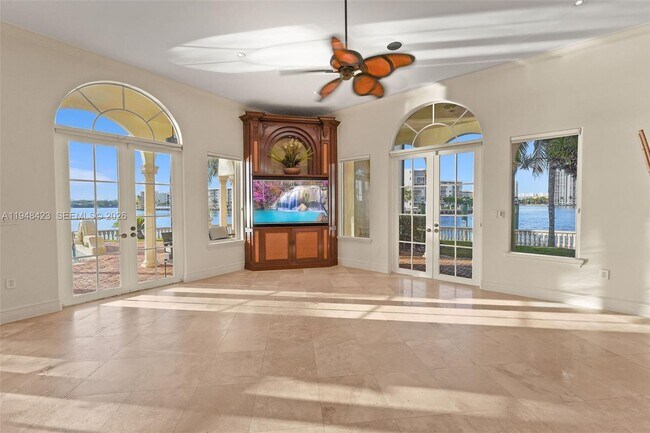 Building Photo - 3283 NE 171 St