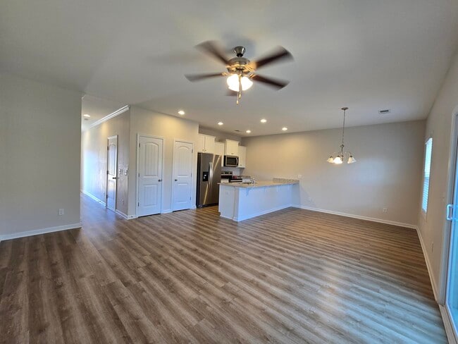 Building Photo - 1785 Snead Dr