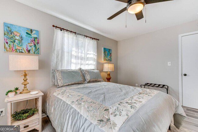 Building Photo - 6385 Lobelia Rd SW