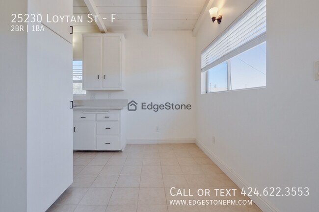 Building Photo - 25230 Loytan St