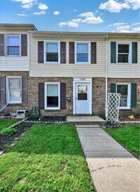 Building Photo - 3449 Santee Rd