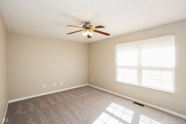 Building Photo - 6002 Tybalt Dr