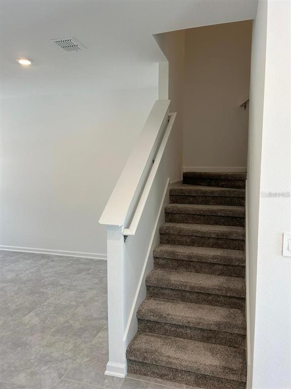 Building Photo - 3350 Laurent Lp