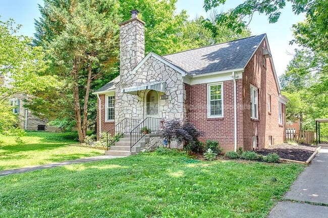 Building Photo - 438 McNabb Ave