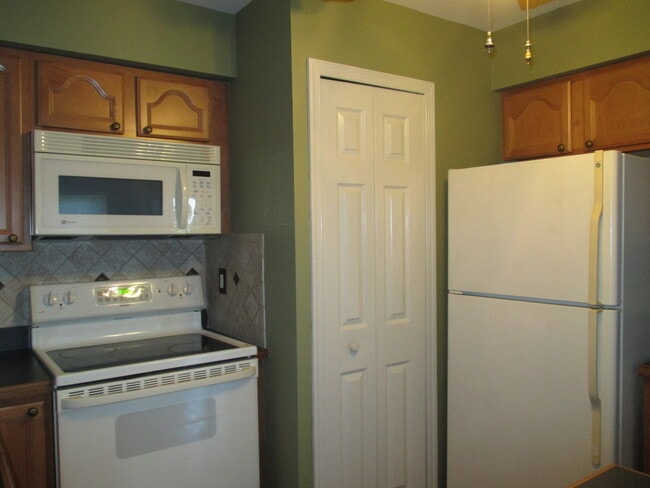 Building Photo - Charming 2 Bedroom/2 Bathroom Apartment in Halethorpe, MD!