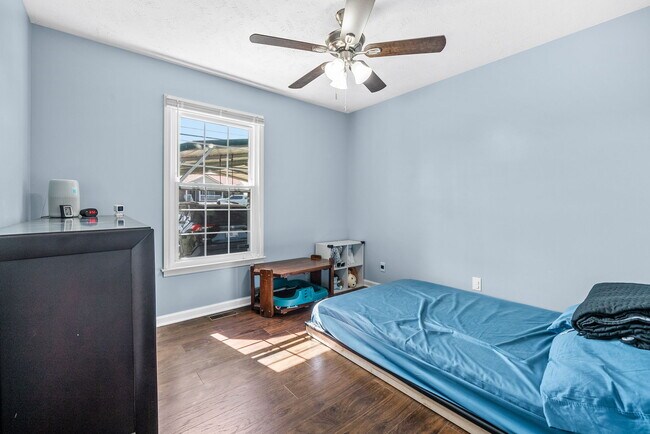Building Photo - 1307 Chucker Dr