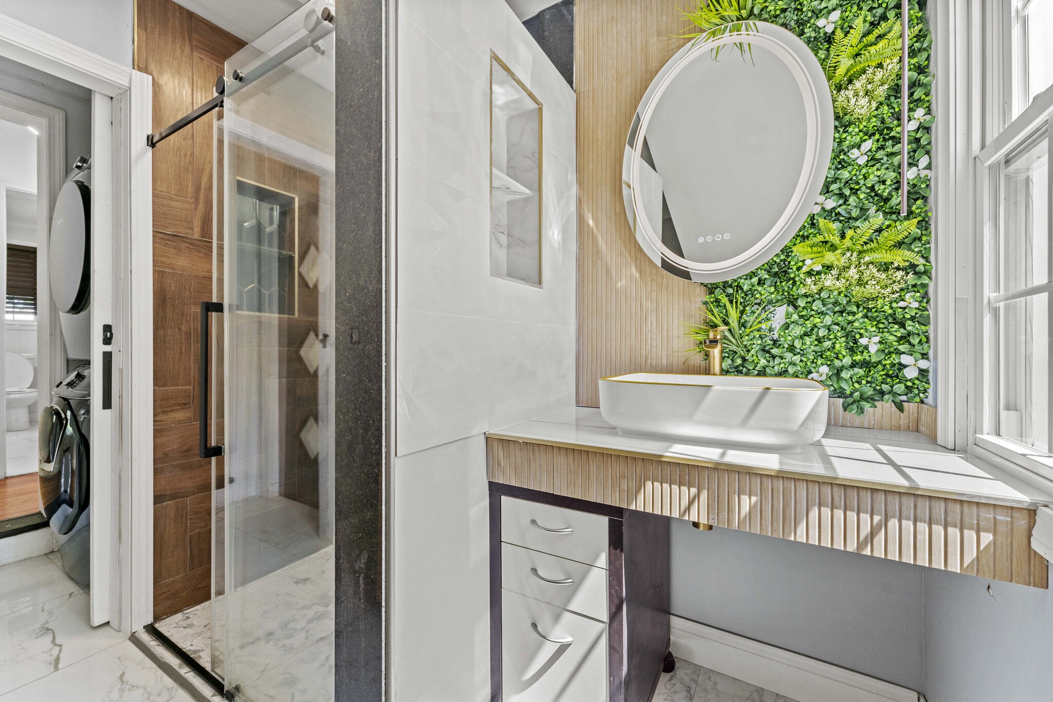 Building Photo - 210 Raymond Rd