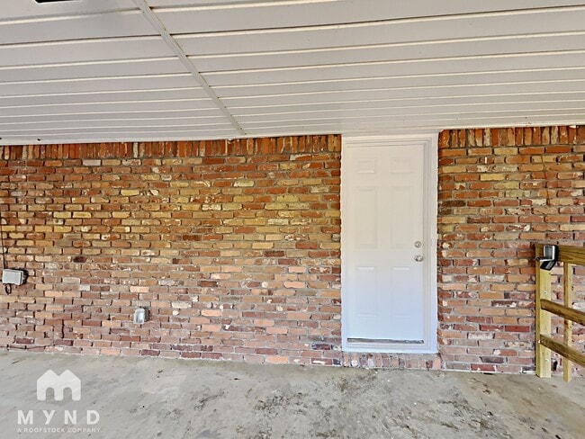 Building Photo - 3945 Camellia Trail