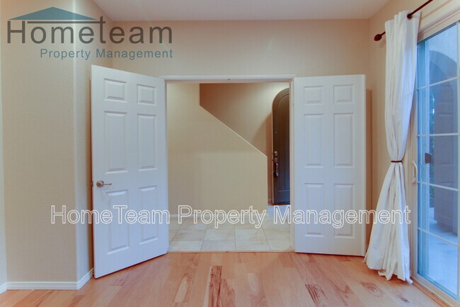 Building Photo - 2260 Huntington Point Rd