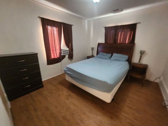 Building Photo - Coming Soon! Furnished One Bedroom with Bo...