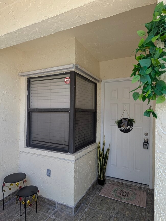 Building Photo - 2711 San Remo Cir