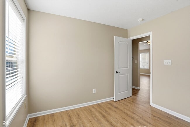 Building Photo - 5561 Wild Horse Dr