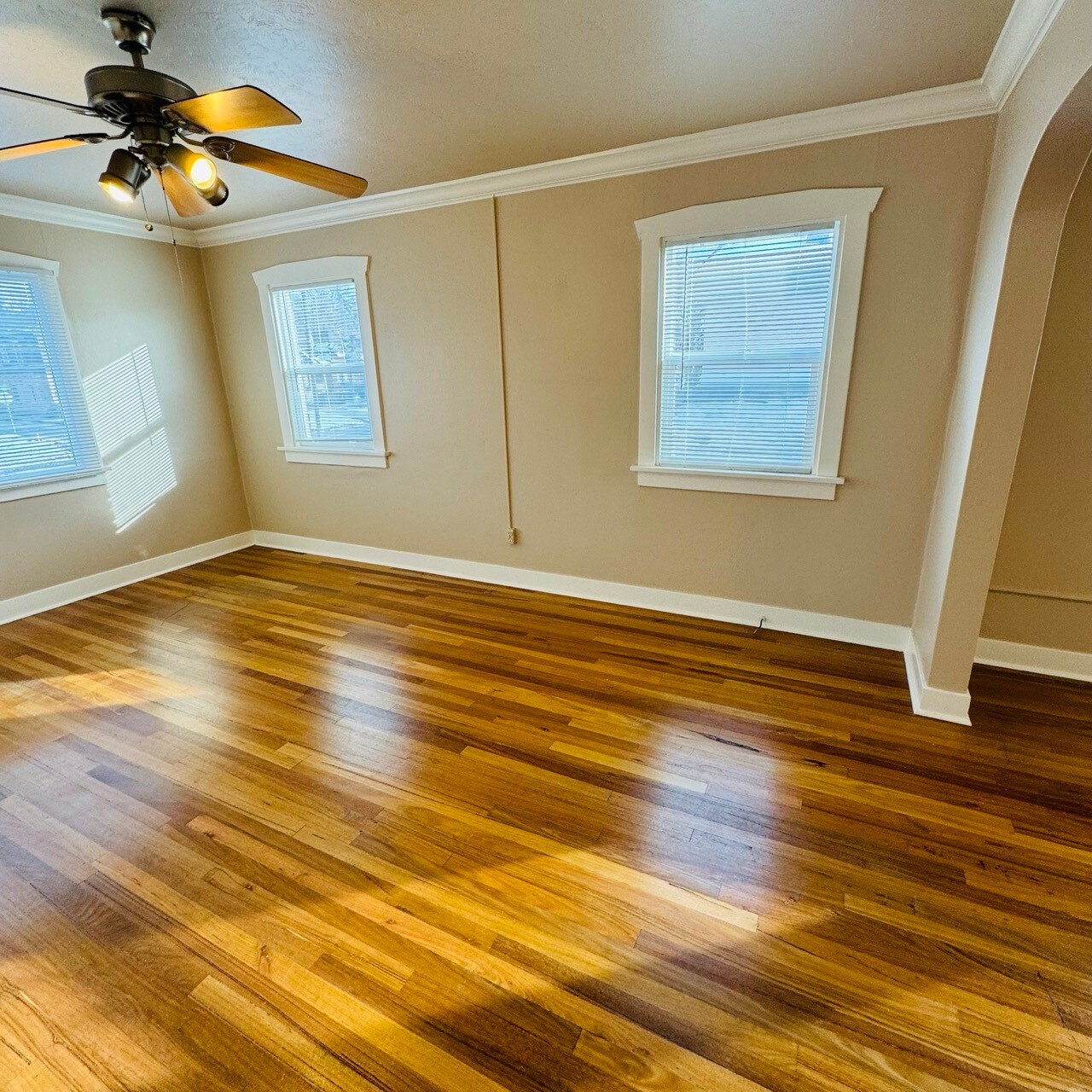 Building Photo - 732 S 900 E