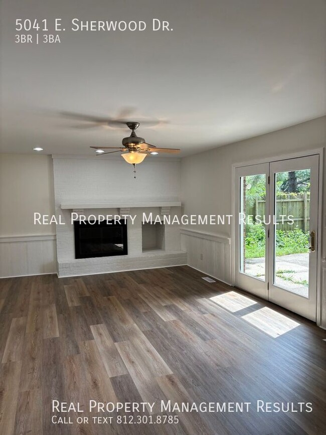 Building Photo - 5041 E Sherwood Dr