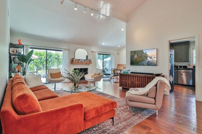 Building Photo - 1243 Clippers Cir