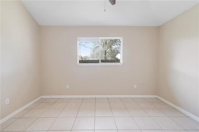 Building Photo - 1402 Shakespeare Ct